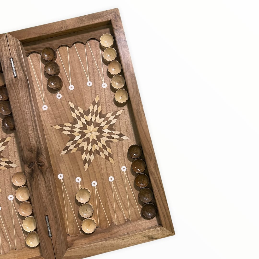 تخته نرد چوب گردو طرح فروهر کد3136