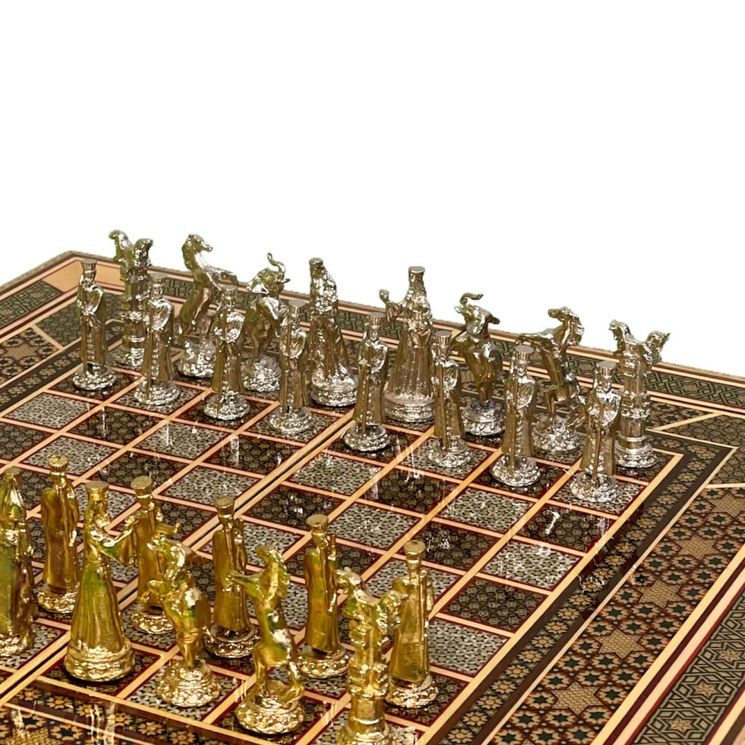 مهره شطرنج فلزی طرح هخامنشی نقره ای طلایی